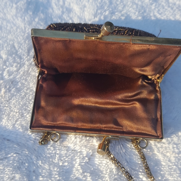 1900'S Gold  Tone beaded clutch purse - Picture 3 of 3